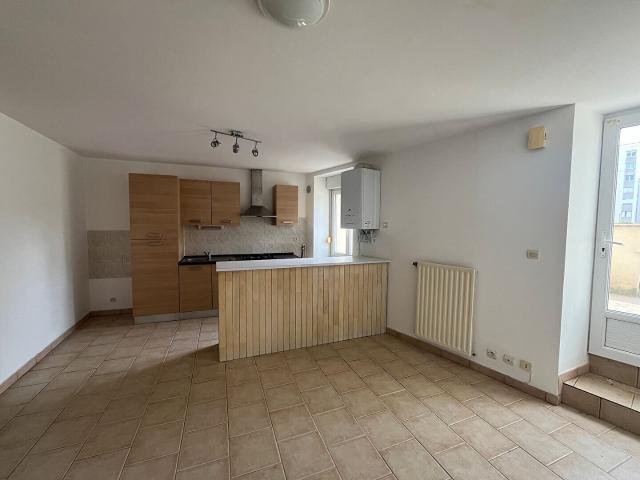 Appartement 3 pièces à louer à Châtellerault Quartier Ozon