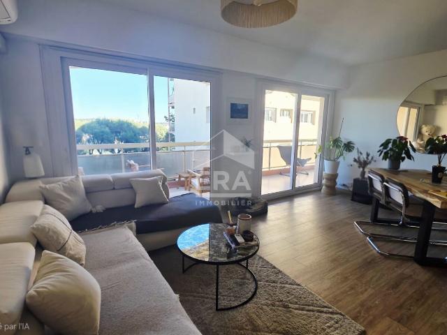 Appartement 3 pièces à louer à Antibes 65.39 m², 1er étage