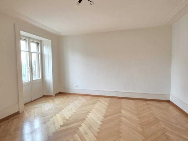 Appartement 3 pièces à louer à La Chaux de Fonds Flatfox