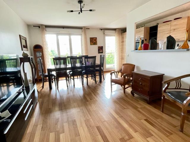 Appartement 3 pièces, à louer à Le Bourget 93350