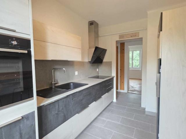 Appartement 3 pièces à louer à Le Locle Flatfox