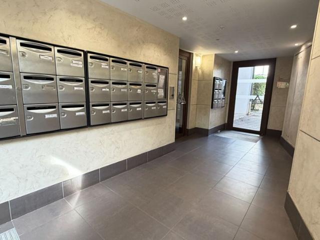 Appartement 3 pièces à louer à Saint Pierre du Perray Réf 17285