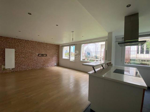 Appartement 3 pièces à louer en centre ville de Pontoise avec t