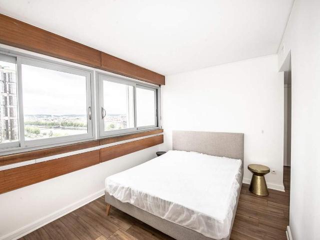 Appartement 3 Pièces à Louer Quai de Grenelle, Paris 15e | Vue sur la Seine