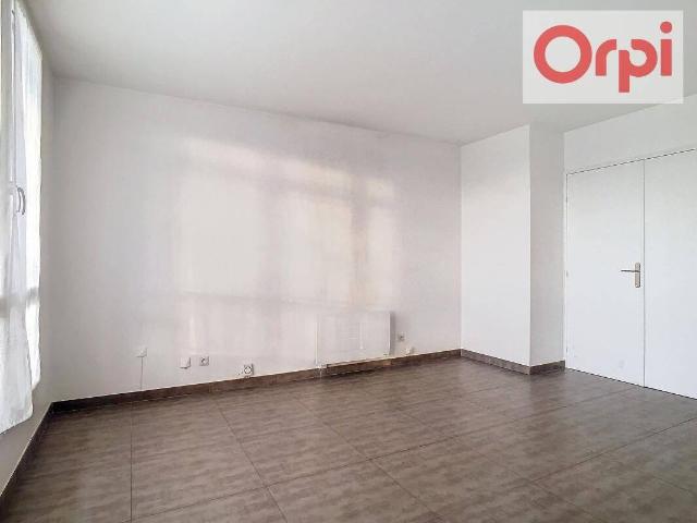 Appartement 3 pièces À Louer YERRES