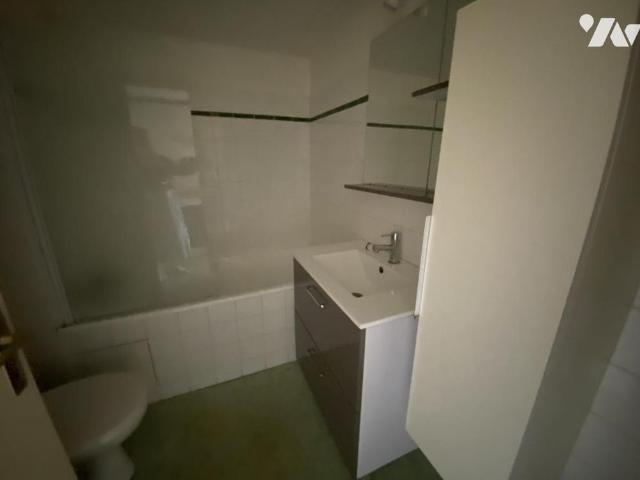 Appartement F3 avec stationnement privatif
