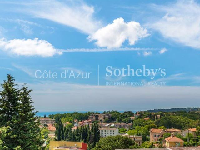 Appartement 3 pièces à Vence: vue mer, dernier étage, terrasses