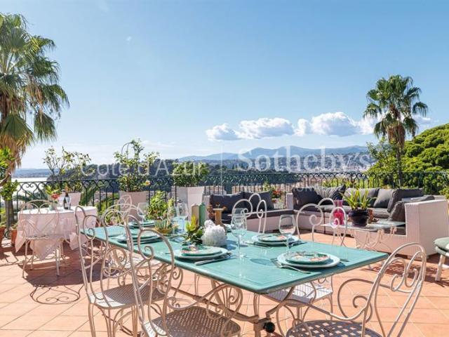 Appartement 3 pièces à vendre Nice Mont Boron, terrasse vue mer