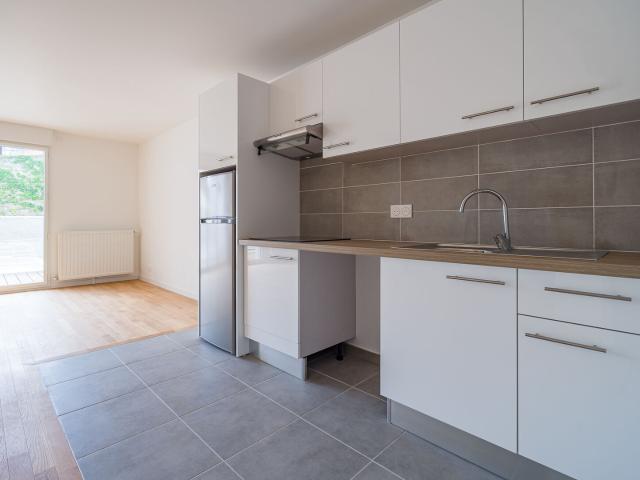 Appartement 3 pièces Asnières sur Seine 84.00m² 1771€ à louer