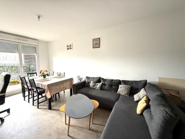 APPARTEMENT 3 PIECES AVEC BALCON