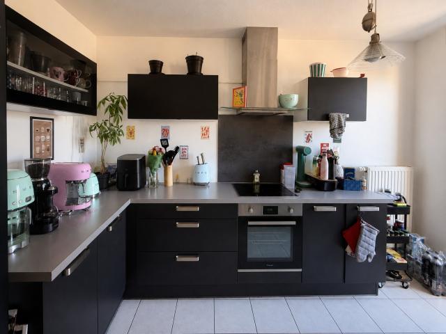 APPARTEMENT 3 PIECES AVEC BALCON ET GARAGE