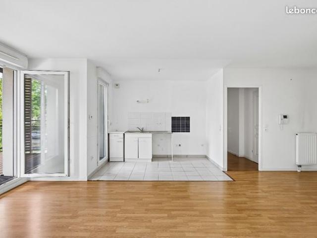 Appartement 3 pieces avec balcon et parking