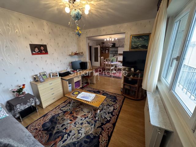Appartement 3 pieces avec cave balcon et garage