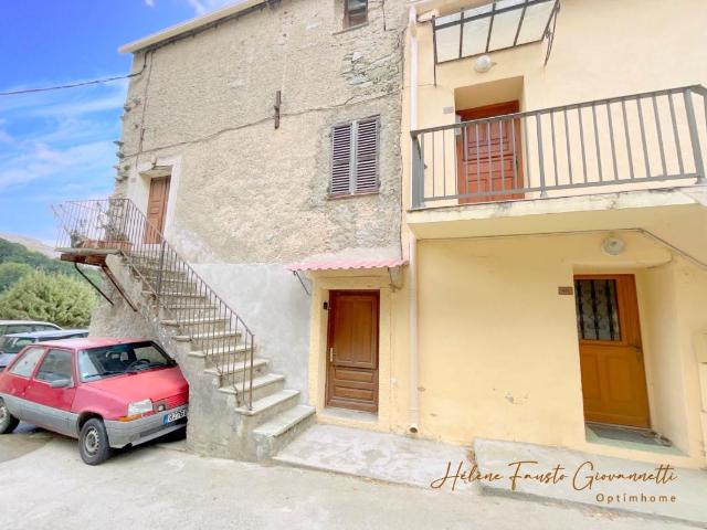 Appartement 3 pièces avec jardin privatif, terrasse vue montagne et cave voûtée en pierre – Santo Pietro di Tenda