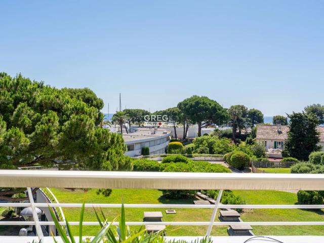 Appartement 3 pièces avec terrasse d'angle à Marina Baie des
