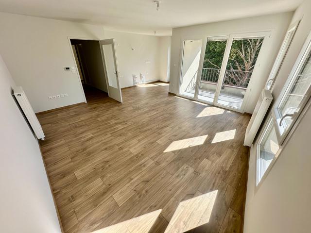 Appartement 3 pièces avec terrasse Résidence Rive Gauche Lot C_205