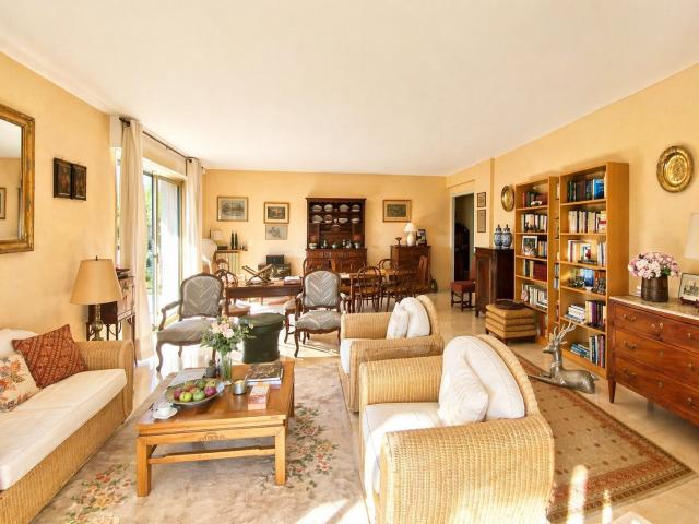 Appartement 3 pièces avec vue, 115 m2, Antibes 115m² Antibes