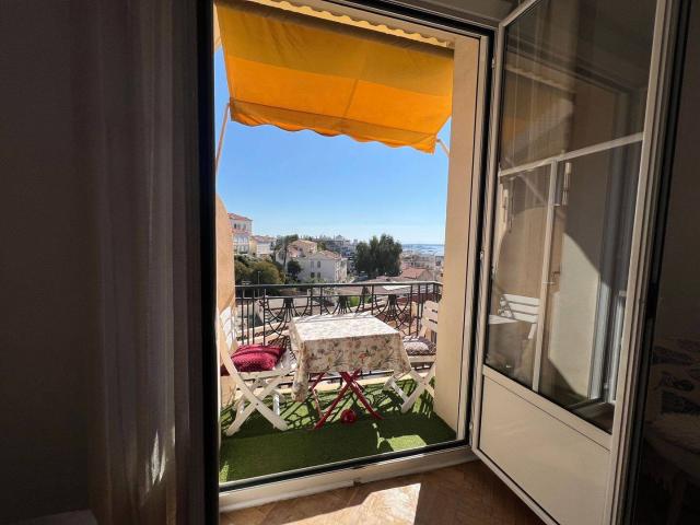 Appartement 3 pièces balcon vue mer