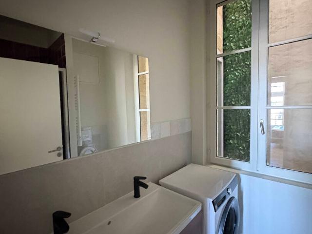 Appartement 3 pièces Bordeaux 43.58m² 1200€ à louer