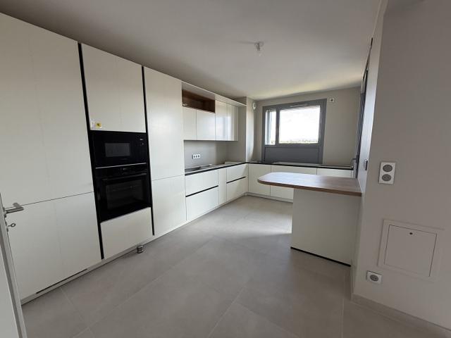 Appartement 3 pièces Bourg en Bresse 99.84m² 1354€ à louer
