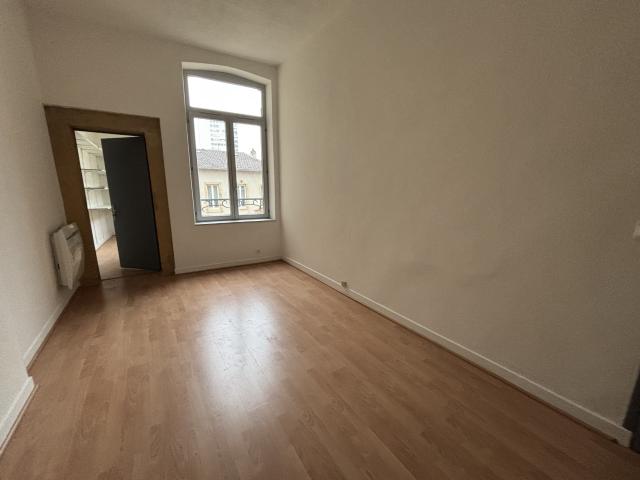 APPARTEMENT 3 PIECES CENTRE VILLE