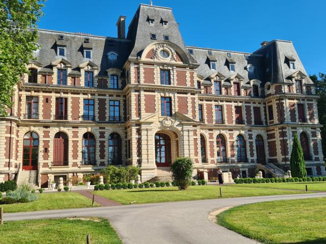 APPARTEMENT 3 PIECES CHÂTEAU DE VILLETTE