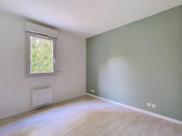 Appartement 3 pièces Combs la Ville 957.61 €