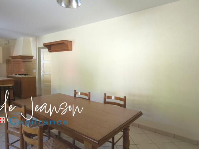 Appartement 3 pièces de 57 m² en rez de chaussée