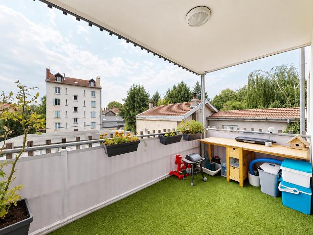 Appartement 3 pièces de 70m2 + Terrasse Europole / Grenoble / Fontaine