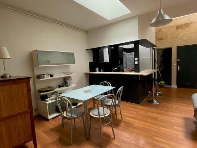 Appartement 3 pièces de 77 m² à Bordeaux