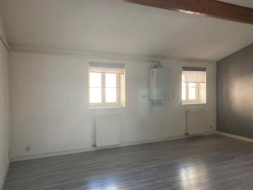 Appartement 3 pièces de 74,09 m2 17 Rue pêcherie 26100 ROMAN