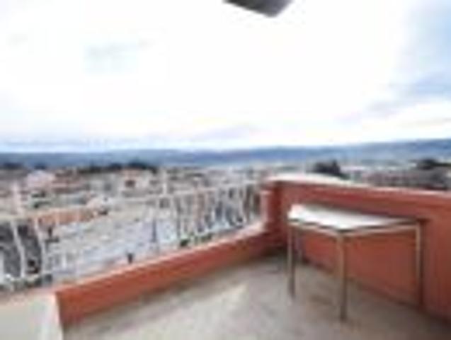 Appartement 3 pièces de 91 à Aubenas