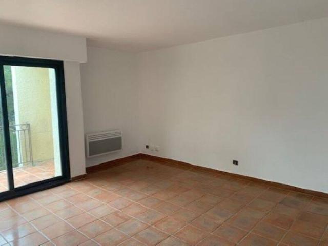 Appartement 3 Pièces dernier étage Mougins le Haut
