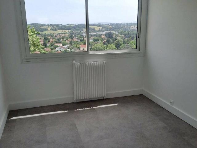 Appartement 3 pièces entièrement rénové