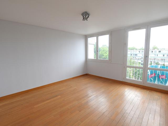 Appartement 3 pièces Éragny 63.75m² 950€ à louer
