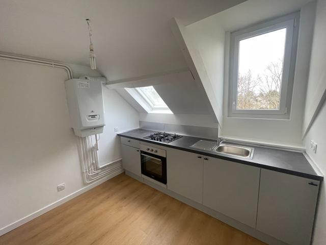 Appartement 3 pièces Feneu 72.00m² 895€ à louer l'Adresse