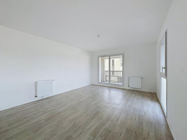 Appartement 3 pièces Freneuse 65.64m² 831€ à louer