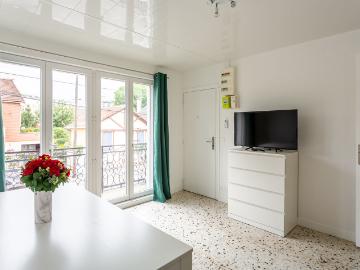 Appartement 3 pièces Le Blanc Mesnil 44.50m² 1129€ à louer l'Adresse