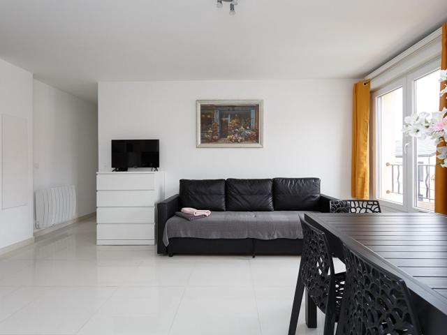 Appartement 3 pièces Le Blanc Mesnil 50.06m² 1150€ à louer