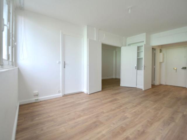 Appartement 3 pièces Le Kremlin Bicêtre 55.70m² 1458€ à louer l'Adresse