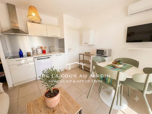 Appartement 3 pièces les pieds dans l'eau – L'esprit du riva. 37m² Linguizzetta