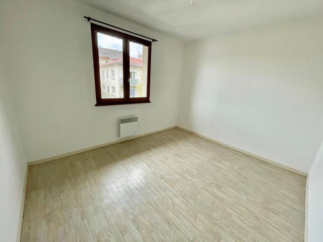 Appartement 3 pièces L'Isle Jourdain 74.79m² 680€ à louer