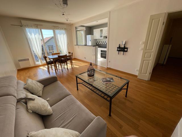 Appartement 3 pièces Livry Gargan 61.60m² 1140€ à louer