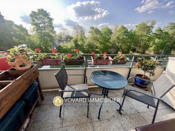 Appartement 3 pièces lumineux avec balcon ascenseur et par
