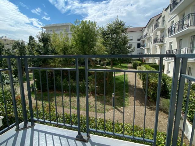 Appartement 3 pièces Massy 66.10m² 1200€ à louer