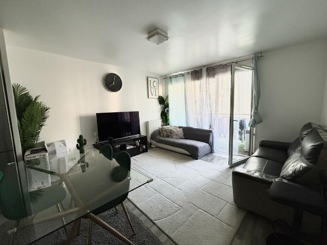 Appartement 3 pièces Melun 57.53m² 911€ à louer l'Adresse