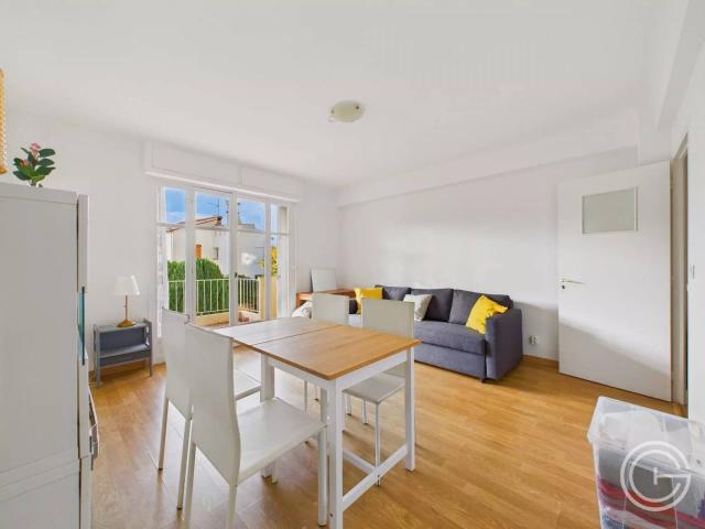 APPARTEMENT 3 PIECES MEUBLE 106 ARENES DE CIMIEZ NICE CIMIEZ