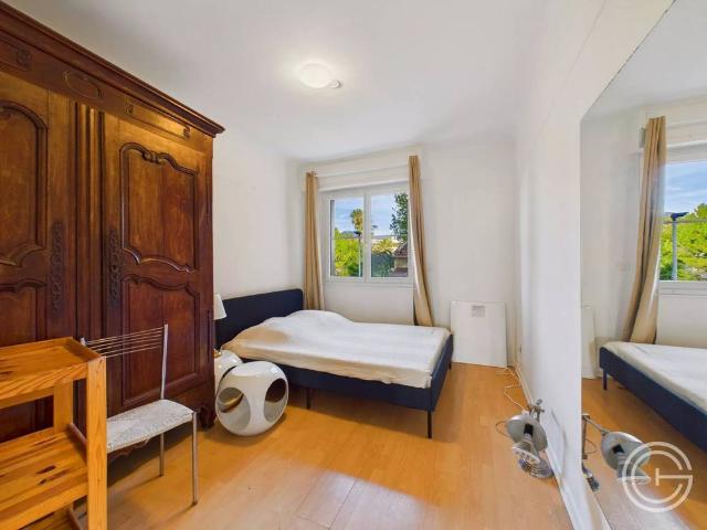 APPARTEMENT 3 PIECES MEUBLE 106 ARENES DE CIMIEZ NICE CIMIEZ