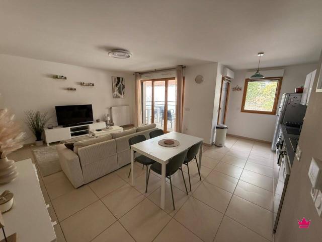 Appartement 3 Pièces Meublé CHAPONOST