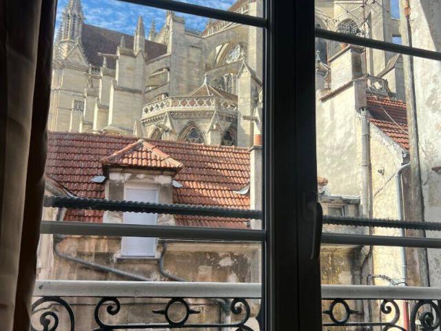 Appartement 3 pièces meublé Meaux Quartier Cathédrale